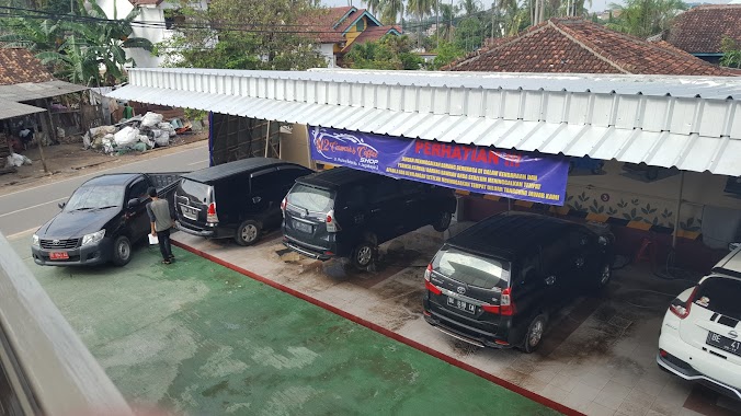 U2 carwash & coffeshop, Author: Febri Parina