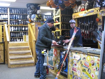 AMR Ski & Board Shop