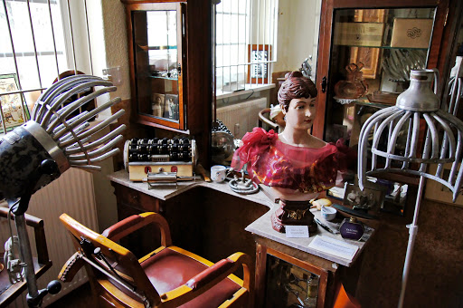 1. Magdeburger Friseurmuseum - Thumbnail