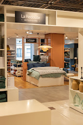 Photo n°21 de La Redoute Intérieurs - BHV Paris Rivoli à Paris (Magasin de meubles de bureau)