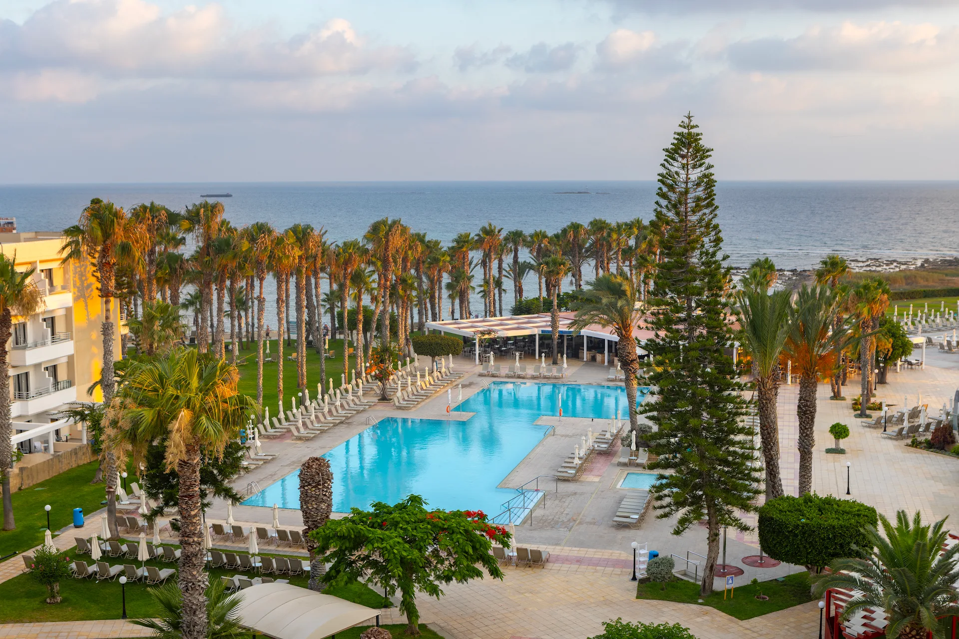 Louis Phaethon Beach