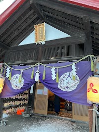 占いマリー・ルウ、占いカフェ＆カラオケスナック七番館のマリー