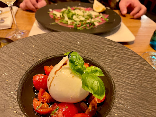 Viva la Vita Italian Restaurant - Thumbnail