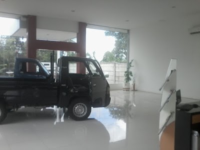 Photos of PT.Sumber Berlian Motors