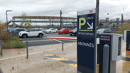 Parking gare d'Angoulême P2 Michel Vaillant - EFFIA - Thumbnail