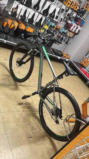Halfords - Widnes - Visual