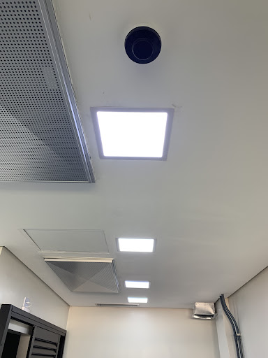 Eletricista Jadson Vieira