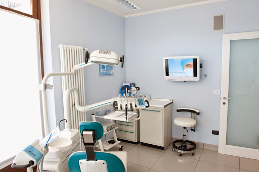 Studio Dentistico Dr. Gazzera - Sede di Dronero - Thumbnail