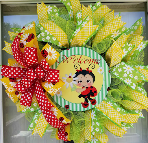 Annie's Farmhouse Wreaths - Thumbnail