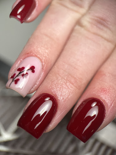 Taine nails