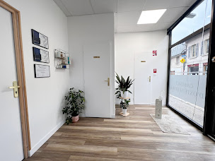 Photo n°1 de Nell FITOS - Ostéopathe D.O à Artemare (Ostéopathe)