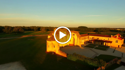 Photo de Abbaye de Trizay à Trizay (17250)