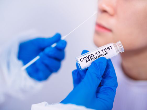 Cet été pour votre Dépistage COVID-19 par test antigénique (prélèvement naso-pharyngé), c'est sans RDV de 10h à 12h et de 14h à 18h toute la semaine ! 
Afin d'accélérer votre prise en charge, enregistrez-vous sur www.montestrapide.com ;)