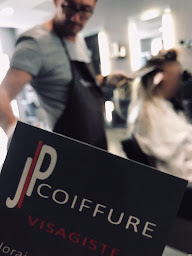 Photo n°4 de JP Coiffure à Viviers (Salon de coiffure)