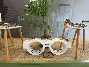 Photo n°8 de Chez Vivien à Gueugnon (Opticien)
