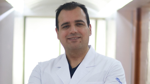 Dr. Raul Velez Montoya (Centro Médico ABC Observatorio)