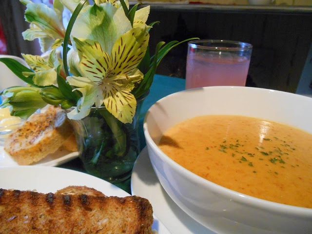 Eastgate Cafe/Bistro by null