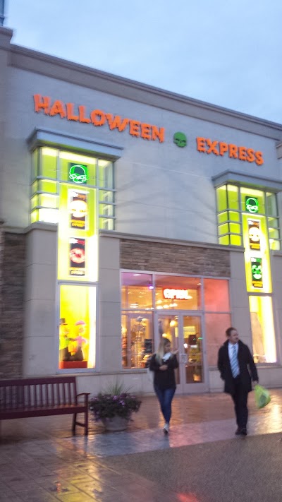 Photos of Halloween Express Brookfield
