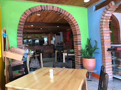 Photos of Los Dulces De Mar&iacute;a
