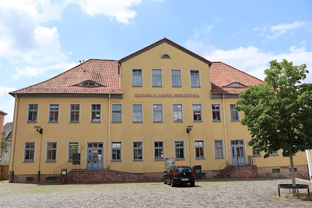 Stadt- und Kreisbibliothek Heinrich Heine Kirchhof 4, 98574 Schmalkalden, Deutschland