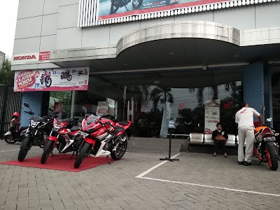 Photos of Dealer Honda MPM Motor Blitar