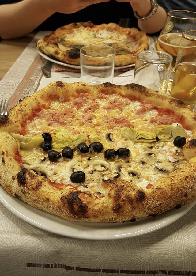Marina Pizzeria con Cucina
