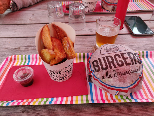 Photo 2 - Hell's Burger