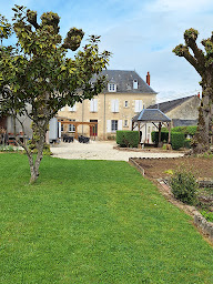 Photo n°9 de AU P'TIT GUEUL'TON- Restaurant, Chambres d'hôtes à LES AIX D'ANGILLON à Les Aix-d'Angillon (Hôtel)