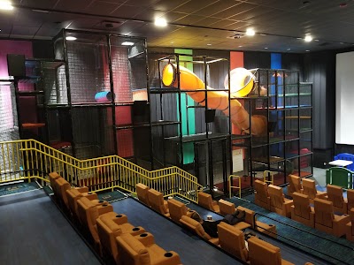 B&B Theatres Ankeny 12 & B-Roll Bowling