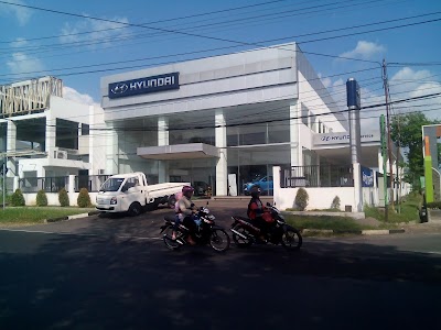 Photos of Hyundai - Jember