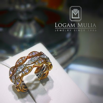 Photos of Toko Perhiasan Cincin Berlian Logam Mulia Malang