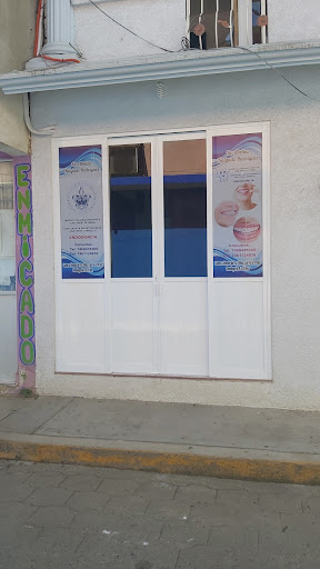 Consultorio Dental "OdontologíaIntegral" Dr. Abelino S.R.