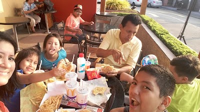 Photos of McDonald's - Alborada