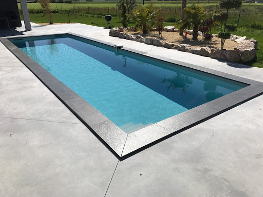 Photo de Piscines & Eaux à Bourg-Saint-Christophe (01800)