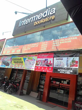 Intermedia Book Store - Harapan Indah, Author: Aldi Noor