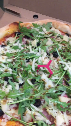 Értékelések erről a helyről: Heléna Kávézó & Pizzéria, Császár - Pizza
