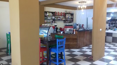Photos of Caf&eacute; & Restaurant El Hipodromo