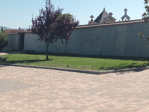 TANATORIO Y CEMENTERIO MUNICIPAL BUITRAGO DEL LOZOYA.