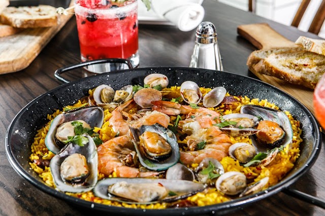 Vella Wine Bar & Kitchen