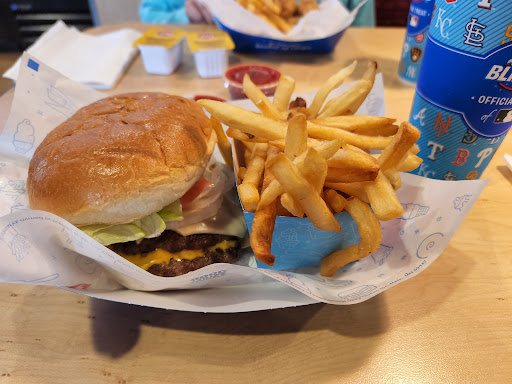 Grill and Chill Dairy Queen of Grand Ledge - Thumbnail