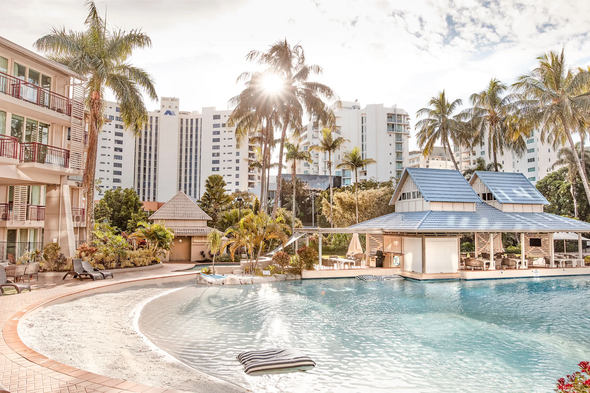 Novotel Cairns Oasis Resort
