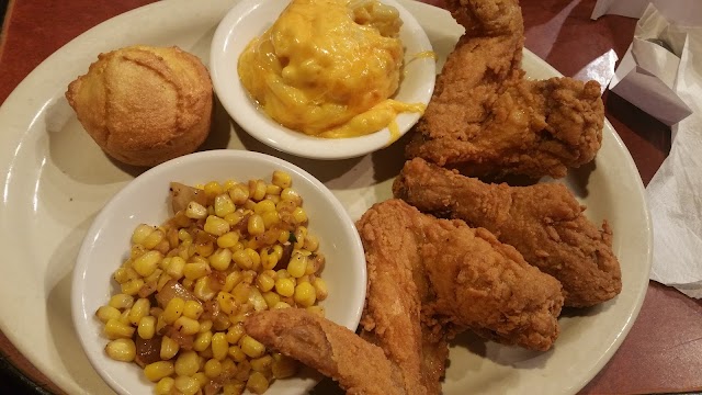 Gladys Knight's Signature Chicken & Waffles