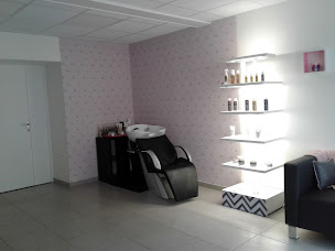 Photo n°12 de Excellence & style à Grézieu-la-Varenne (Salon de coiffure)