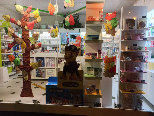 Farmacia Roberto Fernández Menéndez