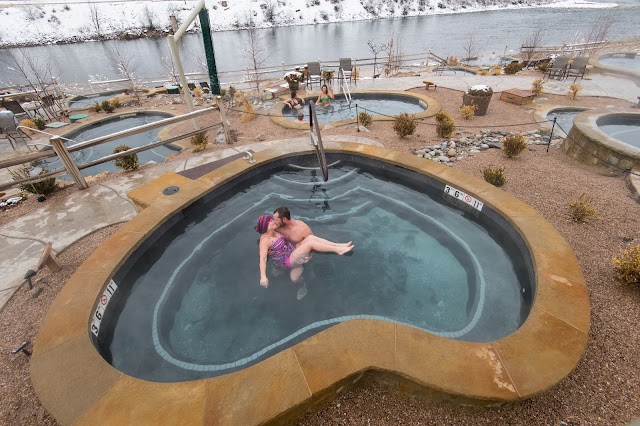Iron Mountain Hot Springs