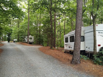 Aquia Pines Camp Resort