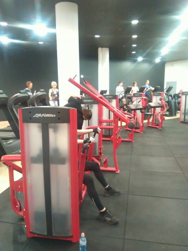 Легенда фитнес спб. Легенда зал Санкт-Петербург. Спортзал миф красное село. Нео фитнес СПБ. Фитнес волна СПБ.