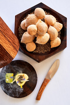 PIER Restaurant by null