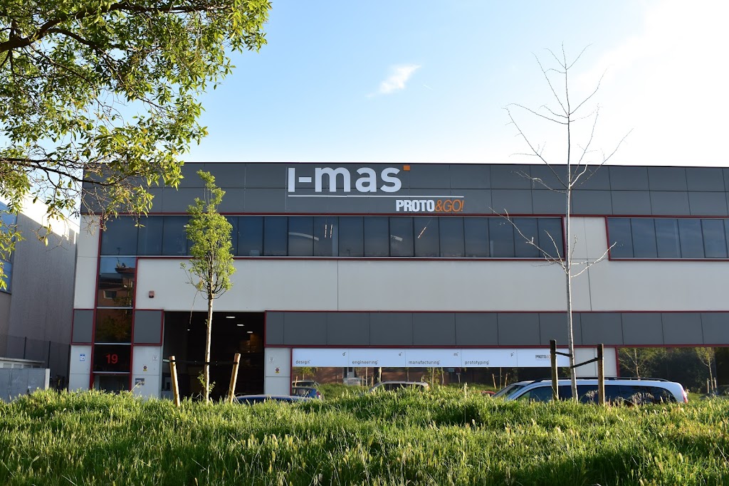 i-mas