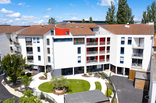 Photo de EMERA - EHPAD La Pergola à Saint-Christophe-en-Bresse (71370)